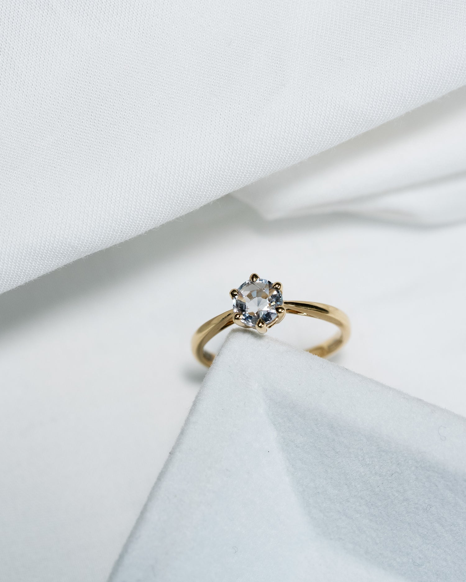 🤍Metallic Spinel-Knife Arm Ring🤍