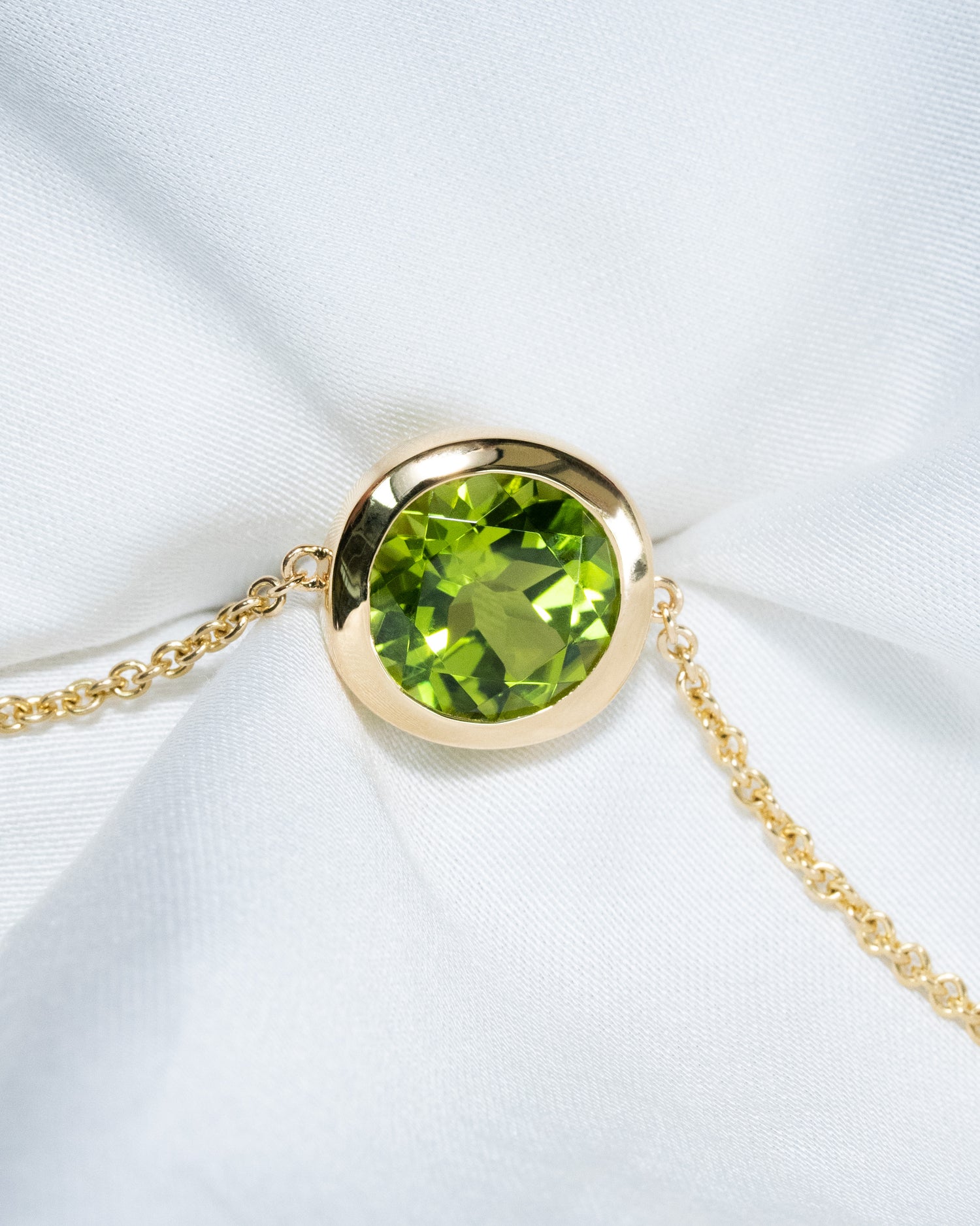 🍀Peridot- 5 card eye-clean 🍀