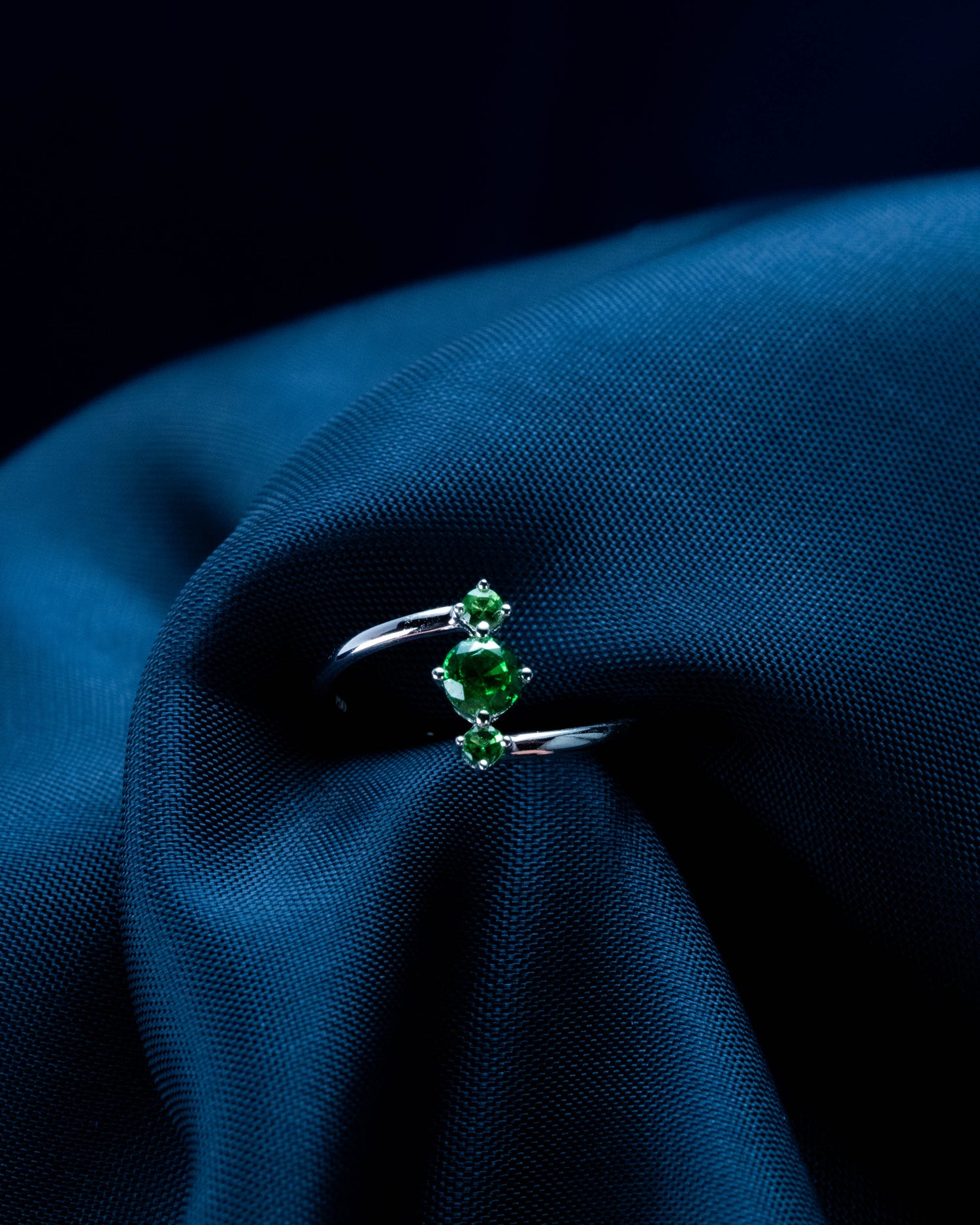 Tsavorite - Everyday Simple Pinky Ring